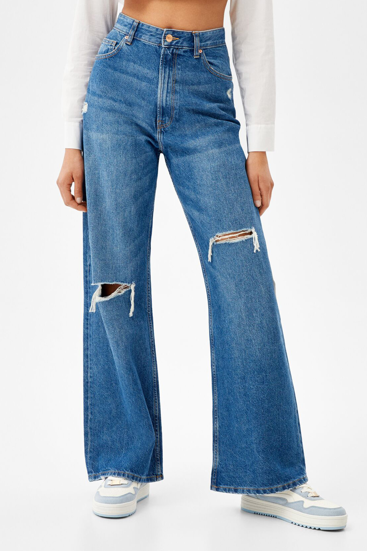Ripped Wide-Leg ’90s Jeans – Image 4